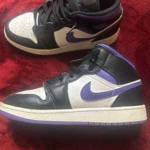 Air Jordan 1 Mid “Dark Iris”